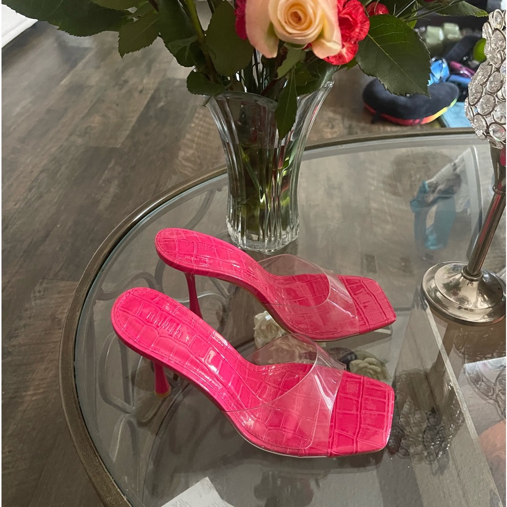 Pink heels sz 9